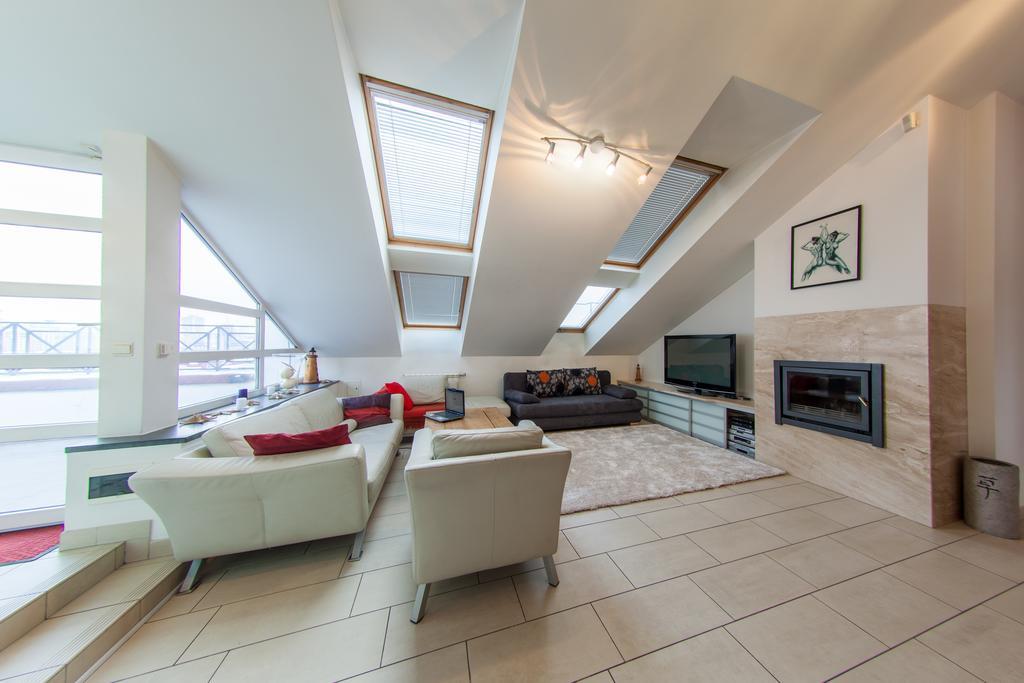 Mansard Apartment Antonovicha 4 Kiev Luaran gambar
