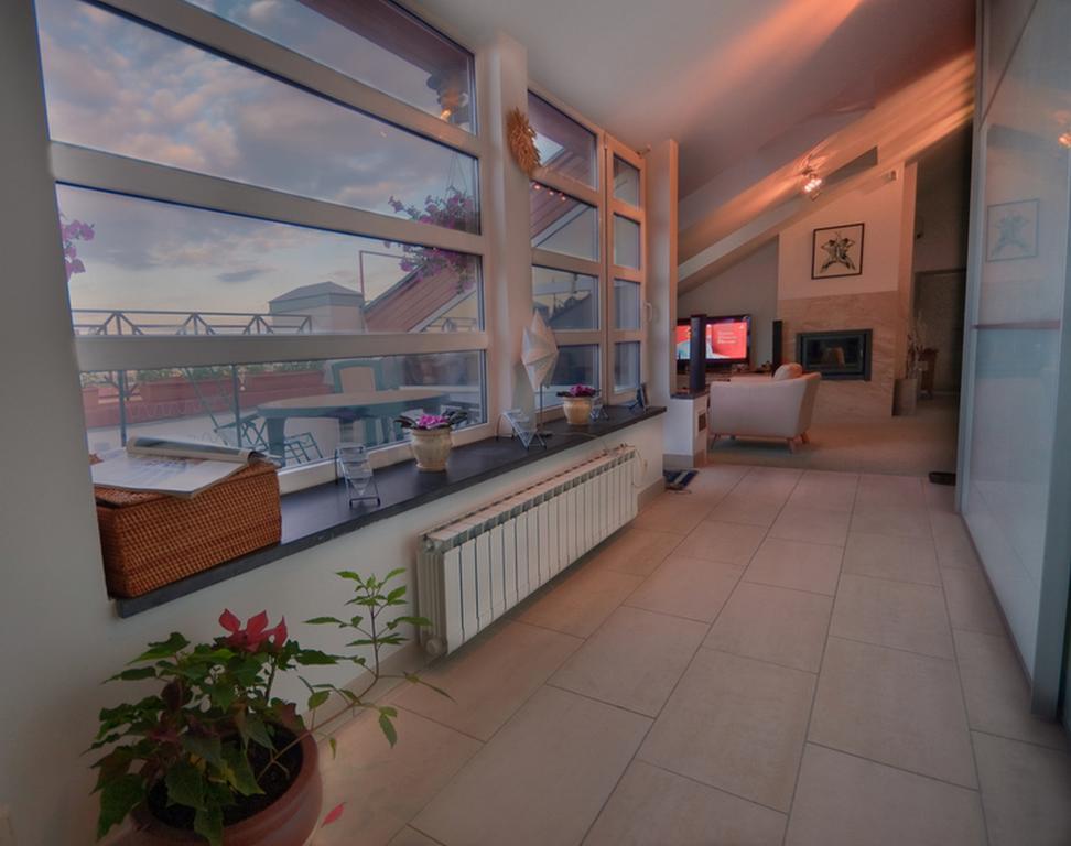 Mansard Apartment Antonovicha 4 Kiev Luaran gambar