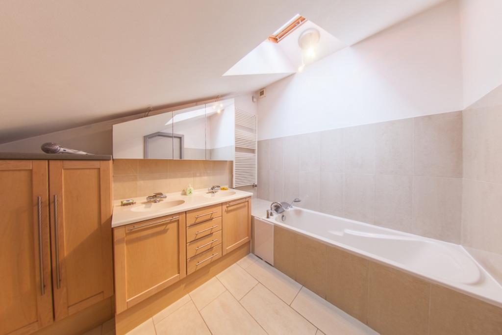 Mansard Apartment Antonovicha 4 Kiev Luaran gambar